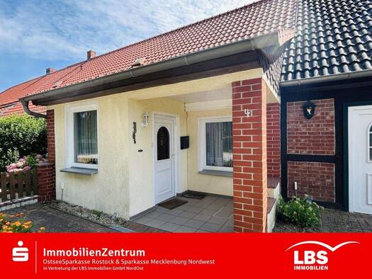 Reihenmittelhaus zum Kauf 111.000 € 4 Zimmer 110 m² 1.478 m² Grundstück Groß Bützin Prebberede 17168