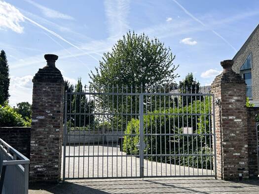 Reihenmittelhaus zum Kauf 895.000 € 3 Zimmer 155 m² 168 m² Grundstück frei ab 01.09.2026 Himmelgeist Stadtbezirk 9 40589