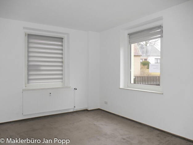 Wohnung zur Miete 245 € 2 Zimmer 50 m² EG Hauptstraße, 61c Steinpleis Werdau 08412