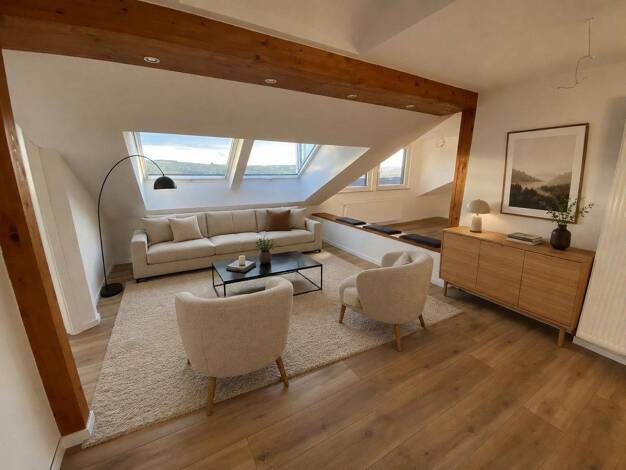 Wohnung zur Miete 1.250 € 4,5 Zimmer 106 m² 2. Geschoss Neckarhausen Nürtingen 72622