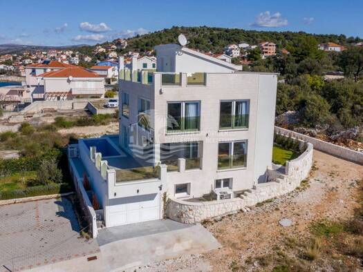 Einfamilienhaus zum Kauf 1.430.000 € 5 Zimmer 380 m² Rogoznica Rogoznica 22203