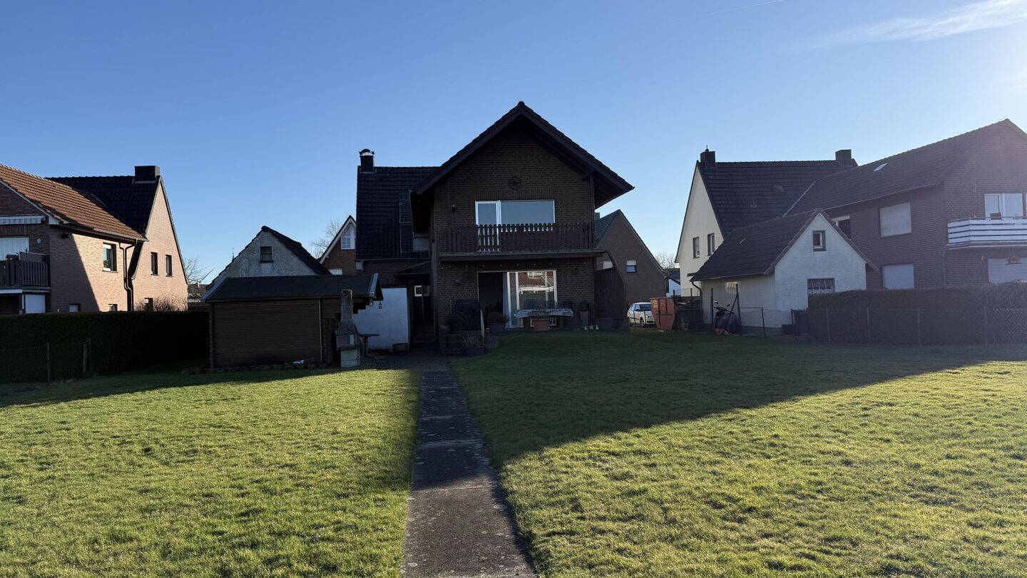 Immobilie in Lippetal - Großzügiges Zweifamilienhaus mit weitläufigem Garten - Bild 3