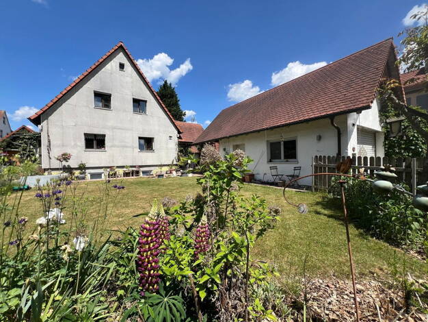 Einfamilienhaus zum Kauf provisionsfrei 395.000 € 5 Zimmer 104 m² 383 m² Grundstück Hegenigstrasse 26 Kosbach Erlangen 91056