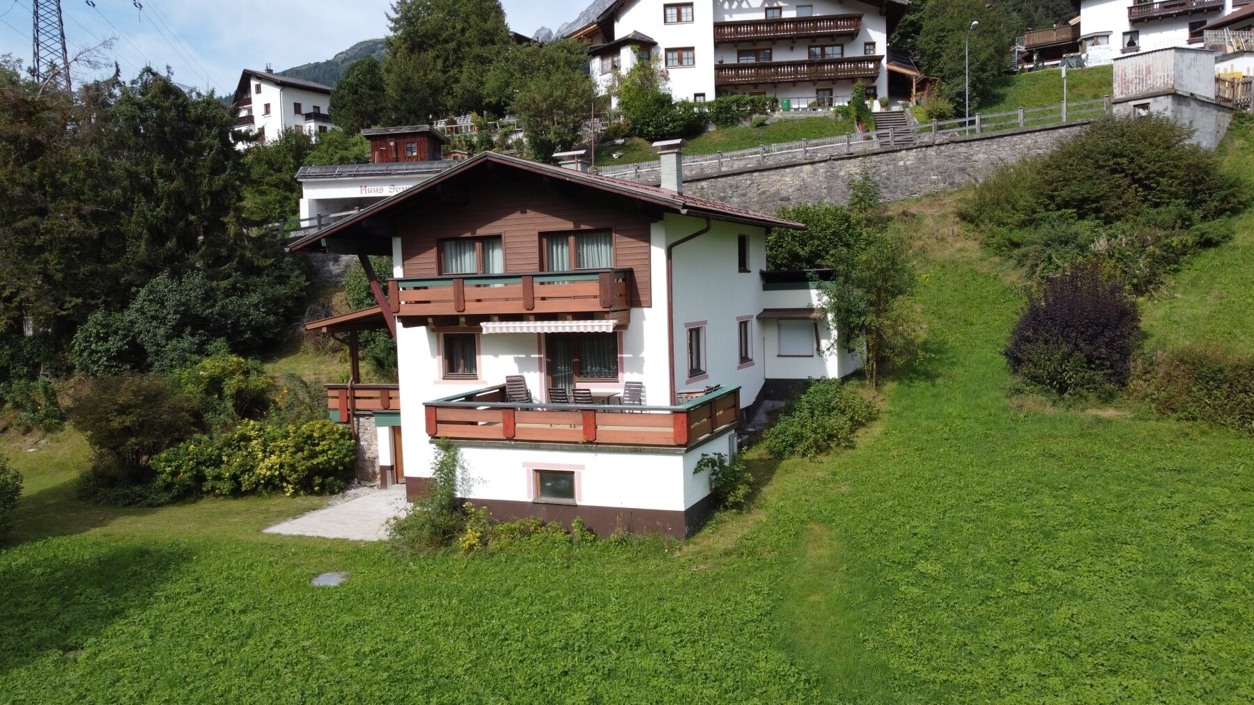 Haus zum Kauf 8 Zimmer 160 m²<br/>Wohnfläche 835 m²<br/>Grundstück Sankt Anton am Arlberg 6580