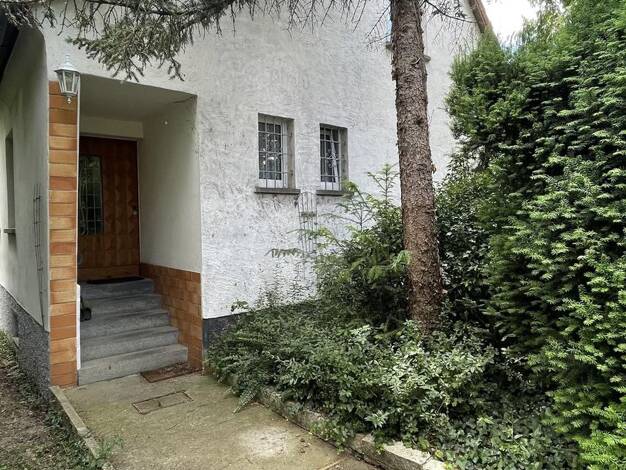 Einfamilienhaus zum Kauf 219.500 € 3 Zimmer 100 m² 556 m² Grundstück Bernburg Bernburg 06406