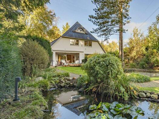 Einfamilienhaus zum Kauf 1.850.000 € 7 Zimmer 339 m² 1.947 m² Grundstück Volksdorf Hamburg 22359