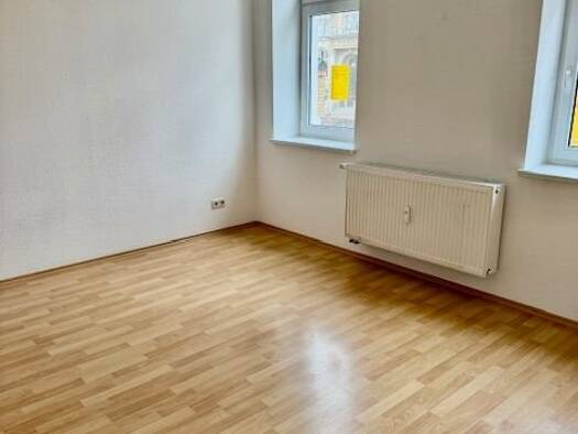 Wohnung zur Miete 335 € 3 Zimmer 67 m² EG frei ab sofort Hartha 04746