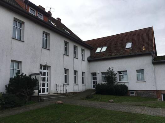 Wohnung zur Miete 275 € 2 Zimmer 50,4 m² 2. Geschoss frei ab 01.09.2025 Dorfstraße 90 Golchen 17089
