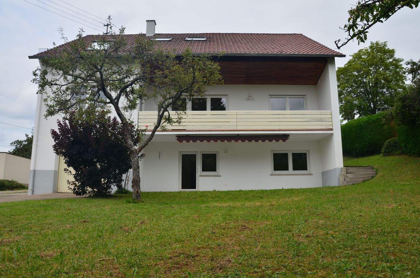 Immobilie in Jungingen - Traumhaft Wohnen in großzügiger 5-Zimmer-Wohnung in Top-Lage - Bild 0