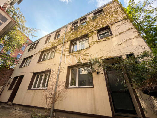 Mehrfamilienhaus zum Kauf 799.000 € 6 Zimmer 236,8 m² 92,2 m² Grundstück Süd Süd 70180