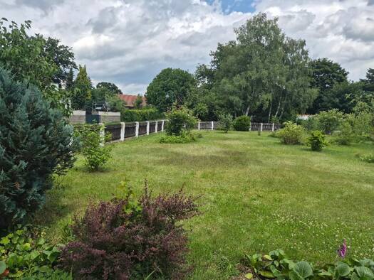 Haus zum Kauf 265.000 € 8 Zimmer 196 m² 1.626 m² Grundstück Groß Laasch 19288