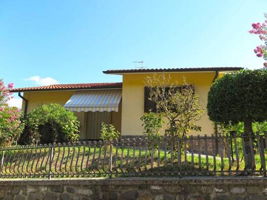 Einfamilienhaus zum Kauf 250.000 € 9 Zimmer 185 m² 2.322 m² Grundstück Casola in Lunigiana 54014