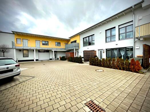 Wohnung zur Miete 900 € 2 Zimmer 88 m² Geschoss EG/1 frei ab 01.02.2026 Oeslau Rödental 96472