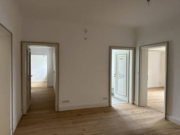 Wohnung zur Miete 2.600 € 5 Zimmer 140 m² 1. Geschoss frei ab 01.12.2026 Weberstraße 10 Kirdorf Bad Homburg vor der Höhe 61350
