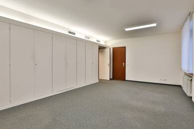 Bürogebäude zur Miete 850 € 4 Zimmer Innenstadt Reutlingen 72764