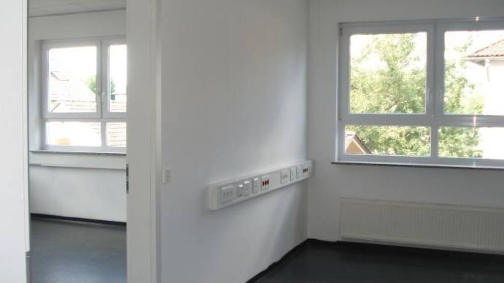 Bürofläche zur Miete 390 m² Bürofläche teilbar von 390 m² bis 390 m² Schorndorf 73614