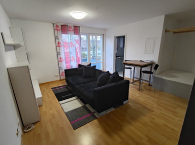 Wohnung zur Miete 300 € 1 Zimmer 37 m² Tirschenreuth Tirschenreuth 95643