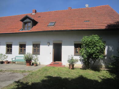 Bauernhaus zum Kauf 1.090.000 € 6 Zimmer 150 m² 3.503 m² Grundstück Rainertshausen Pfeffenhausen 84076
