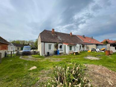 Einfamilienhaus zum Kauf 49.000 € 5 Zimmer 110 m² 2.745 m² Grundstück frei ab sofort Prestin Prestin 19089