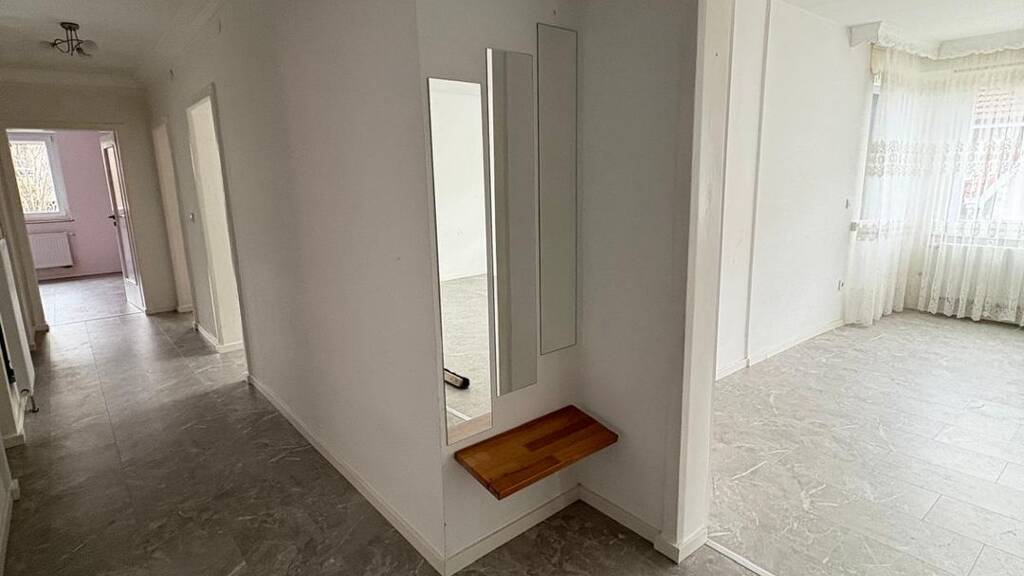 WG-Zimmer zur Miete 1.200 € 4 Zimmer 110 m² Geschoss 1/4 frei ab sofort Laienbergstraße 48 Bad Wildbad 75323