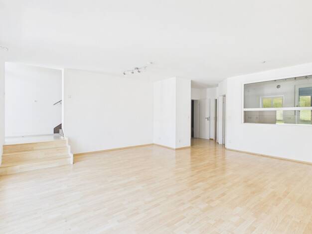 Doppelhaushälfte zur Miete 1.700 € 5,5 Zimmer 136,1 m² 96 m² Grundstück Peter u. Paul Landshut 84028