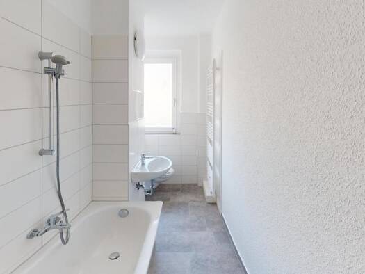 Wohnung zur Miete 435 € 3 Zimmer 70,2 m² 3. Geschoss Clausewitzstraße 7 Yorckgebiet Chemnitz 09130