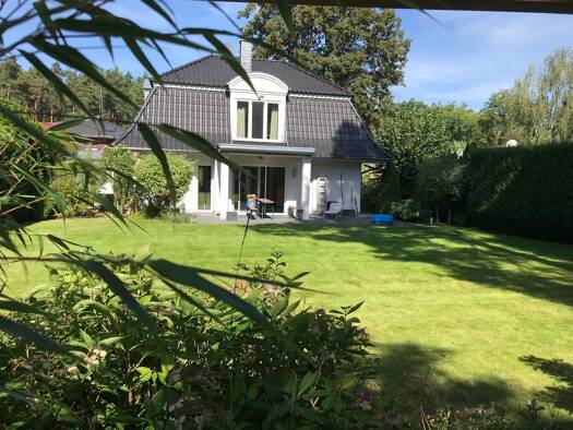 Haus zum Kauf 888.000 € 4 Zimmer 180 m² 1.010 m² Grundstück Bruno-Schönlank-Str. 46 Hohen Neuendorf 16540