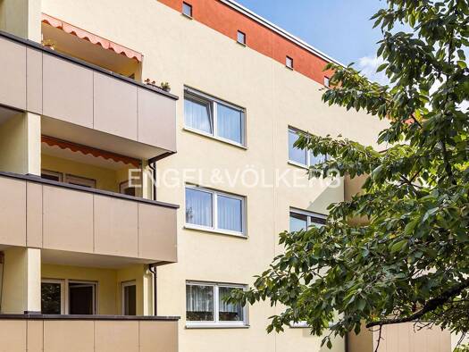 Wohnung zum Kauf 285.000 € 3 Zimmer 79 m² frei ab sofort Sieglitzhof Erlangen 91054
