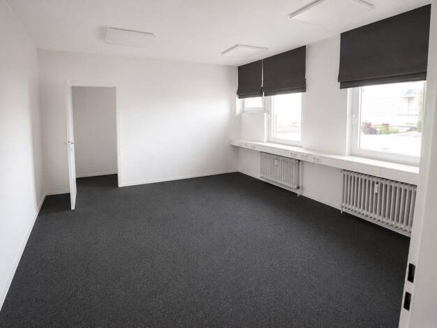 Bürofläche zur Miete provisionsfrei 1.600 € 136 m² Bürofläche August-Ruf-Straße 16 Singen 78224