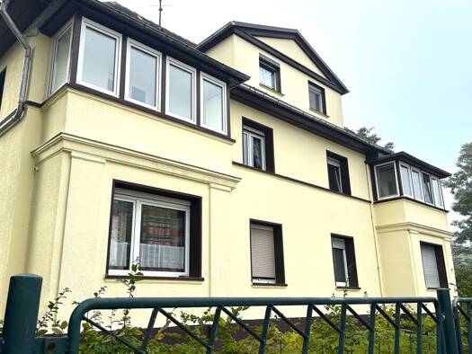 Mehrfamilienhaus zum Kauf als Kapitalanlage geeignet 200.000 € 12 Zimmer 302 m² 1.757 m² Grundstück Bitterfeld 06749