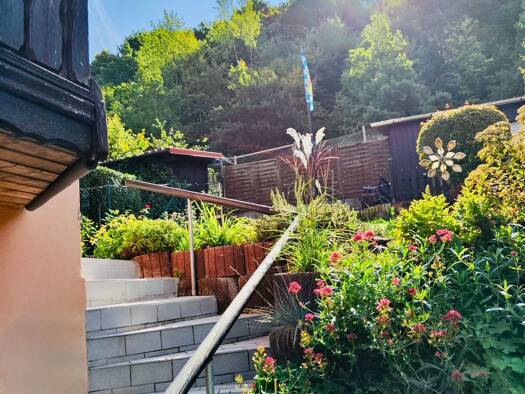 Stadthaus zur Miete 980 € 4 Zimmer 120 m² 200 m² Grundstück frei ab 01.04.2026 Amberg 92224