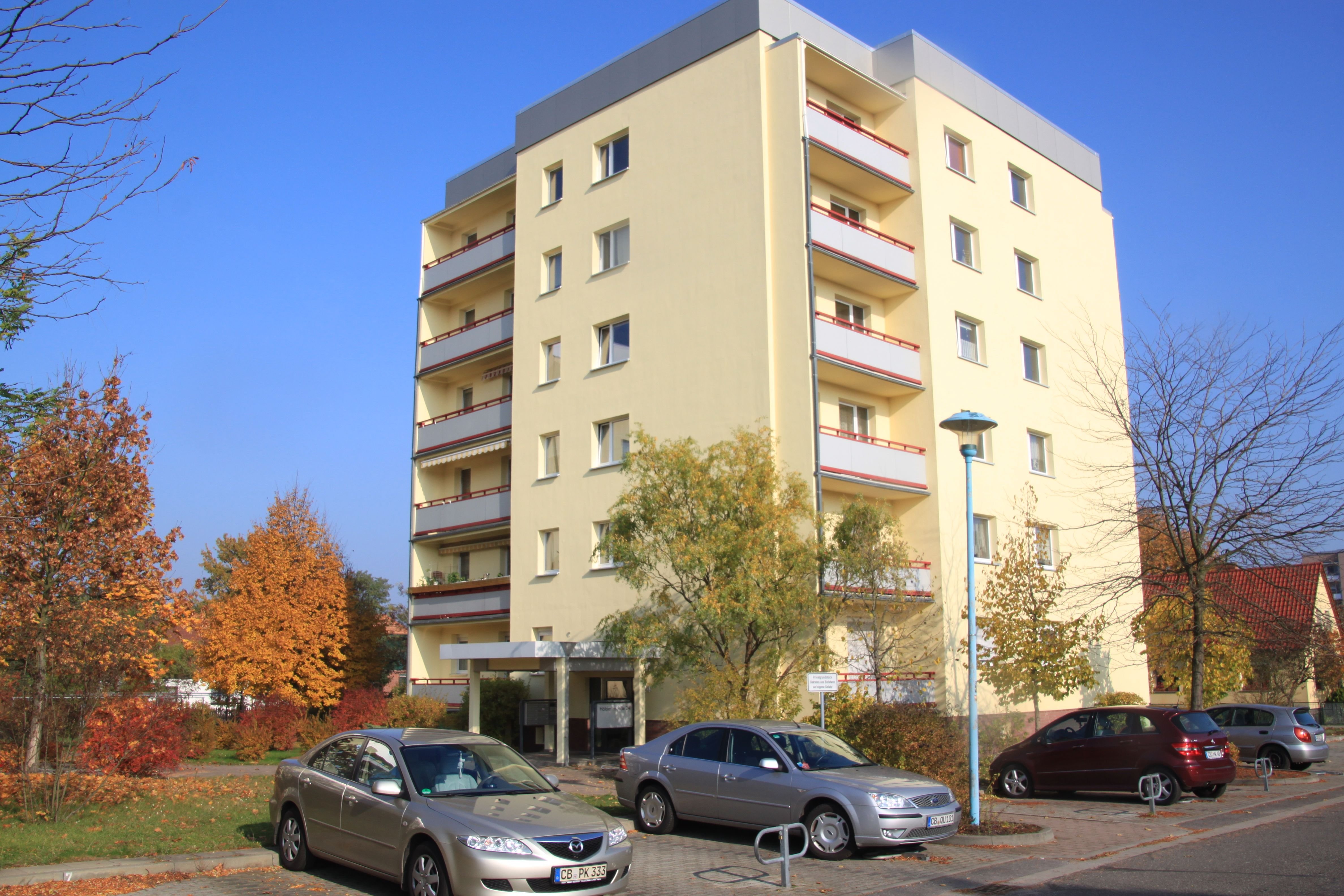 Wohnung zur Miete 365 € 1,5 Zimmer 48 m²<br/>Wohnfläche 1.<br/>Geschoss ab sofort<br/>Verfügbarkeit Hölderlinstr.24 Sachsendorf Cottbus 03050