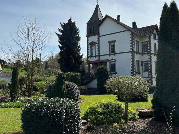 Mehrfamilienhaus zum Kauf provisionsfrei 500.000 € 7 Zimmer 240 m² 2.468 m² Grundstück Mürlenbach 54570