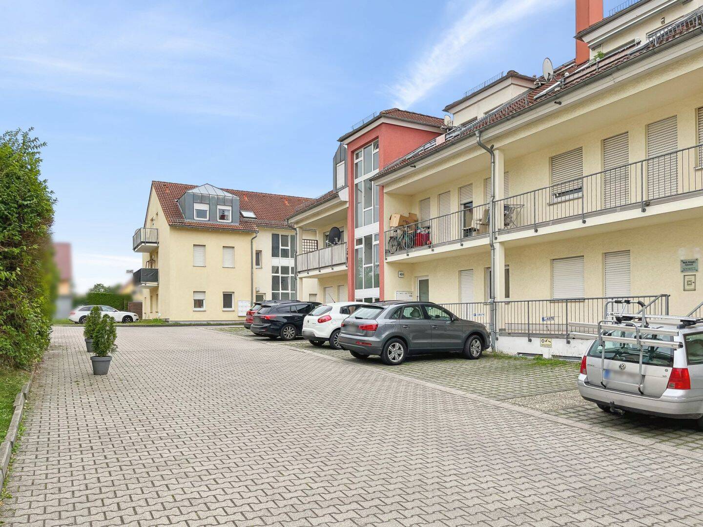 Property thumbnail 2