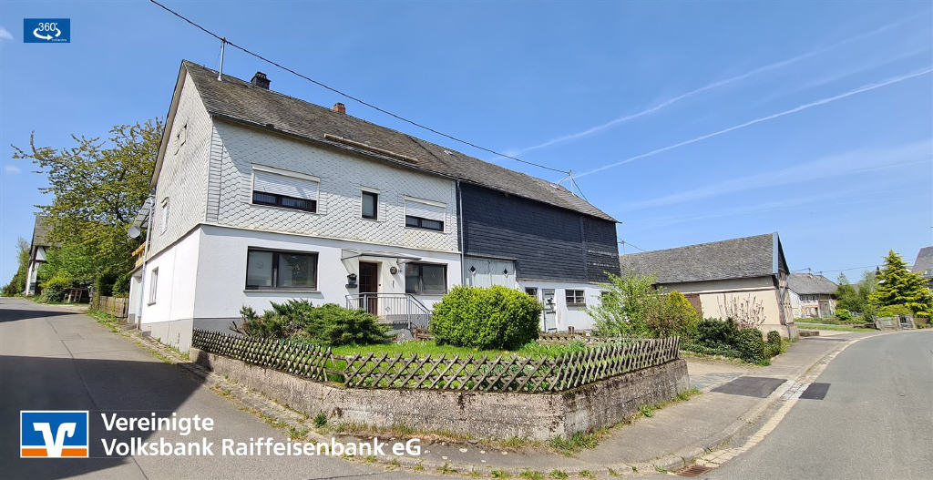 Einfamilienhaus zum Kauf 134.000 € 5 Zimmer 143 m²<br/>Wohnfläche 1.083 m²<br/>Grundstück Löffelscheid Peterswald-Löffelscheid-Löffelscheid 56858