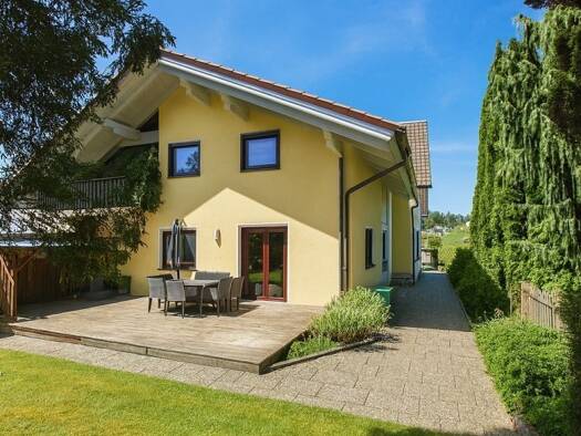 Haus zum Kauf 399.000 € 9 Zimmer 300 m² 813 m² Grundstück frei ab sofort Kropfmühl Hauzenberg 94051