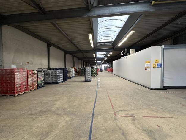 Lagerhalle zur Miete 4.200 € 1.400 m² Lagerfläche Neheim-Hüsten Arnsberg 59755