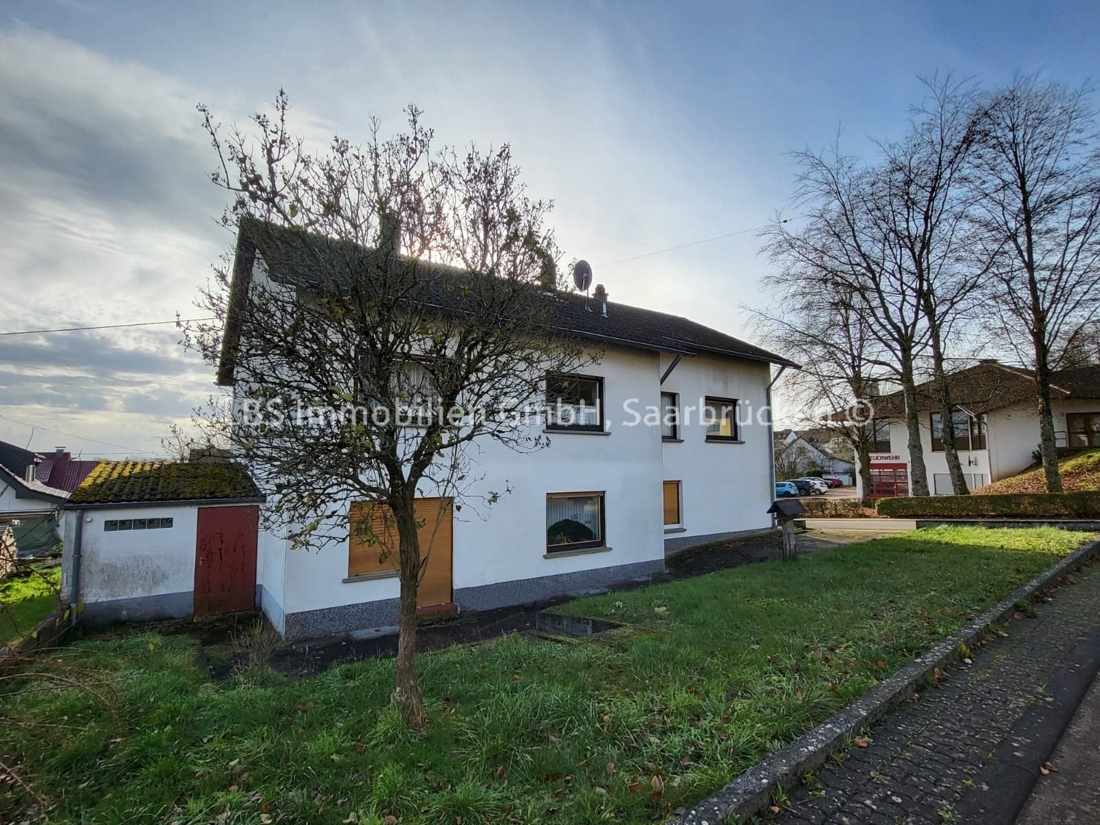 Mehrfamilienhaus zum Kauf 249.856 € 7 Zimmer 250 m²<br/>Wohnfläche 1.200 m²<br/>Grundstück ab sofort<br/>Verfügbarkeit Waldhölzbach Losheim 66679