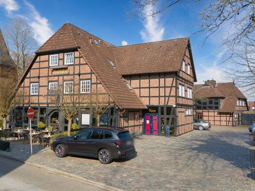 Bürogebäude zum Kauf als Kapitalanlage geeignet 3.350.000 € 900 m² 1.520 m² Grundstück Hittfeld Seevetal - Hittfeld 21218