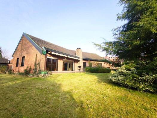 Einfamilienhaus zur Miete 1.195 € 6 Zimmer 160 m² frei ab sofort Ritterstraße 1 Haselünne 49740