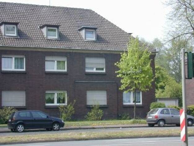 Wohnung zur Miete 473 € 2,5 Zimmer 69,5 m² Dachgeschoss, 2. Geschoss Friedrich-Ebert-Straße 251 Aldenrade Duisburg 47179