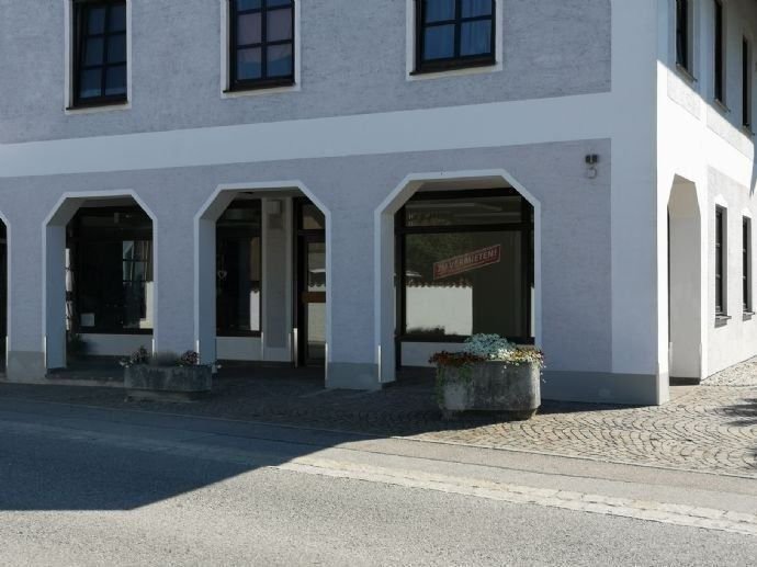 Ladenfläche zur Miete provisionsfrei 1.200 € von 84 m² bis 85 m²<br/>Teilbarkeit Edling 83533