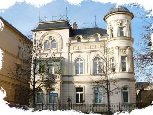 Wohnung zur Miete 555 € 3 Zimmer 95 m² 2. Geschoss frei ab sofort Lindenaustraße 30 Altenburg 04600