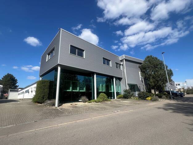Produktionshalle zum Kauf als Kapitalanlage geeignet 3.850.000 € 3.624 m² 4.877 m² Grundstück Neckarwestheim 74382