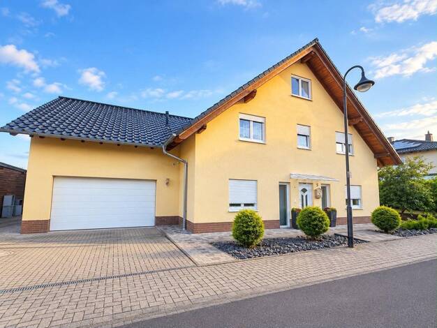 Einfamilienhaus zum Kauf provisionsfrei 549.000 € 6 Zimmer 168 m² 639 m² Grundstück Rotkehlchenweg 5 Frickhofen Dornburg 65599