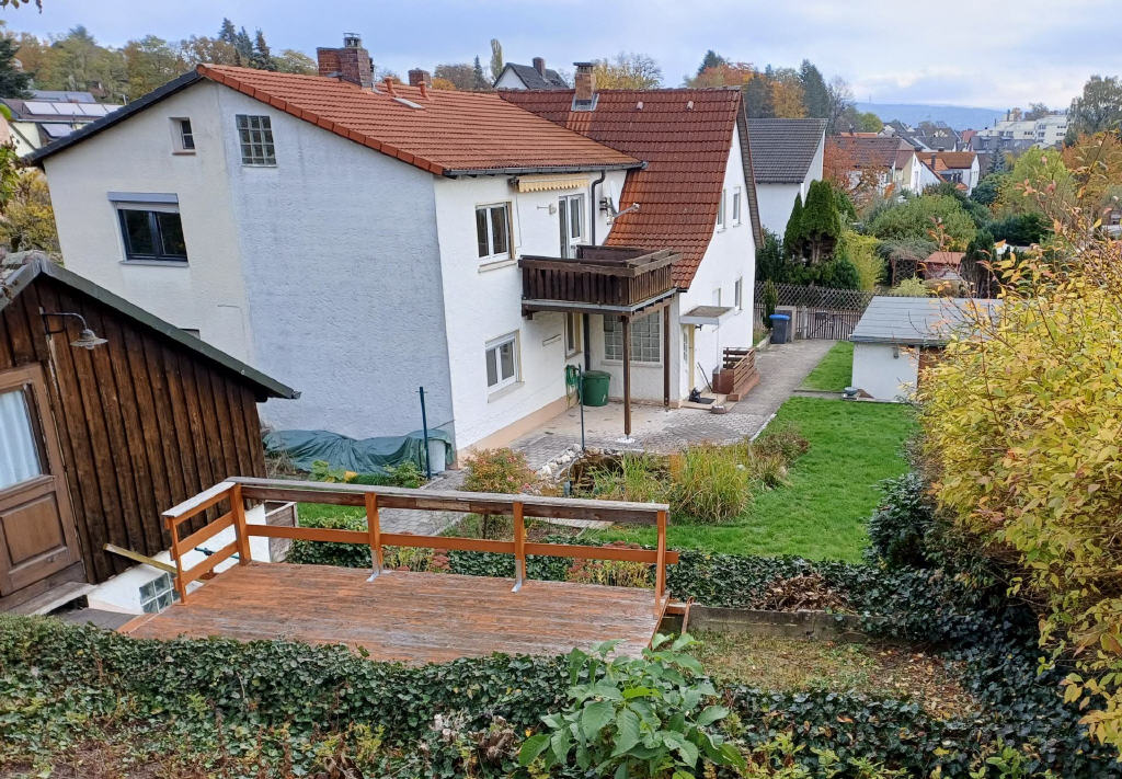 Doppelhaushälfte zum Kauf 419.000 € 6 Zimmer 138 m²<br/>Wohnfläche 666 m²<br/>Grundstück Grüner Baum / Festspielhügel Bayreuth 95445