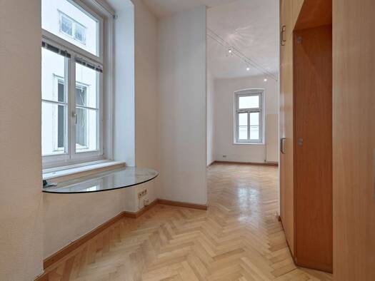 Wohnung zum Kauf 335.000 € 2 Zimmer 46,5 m² 4. Geschoss Lindengasse 25 Wien 1070