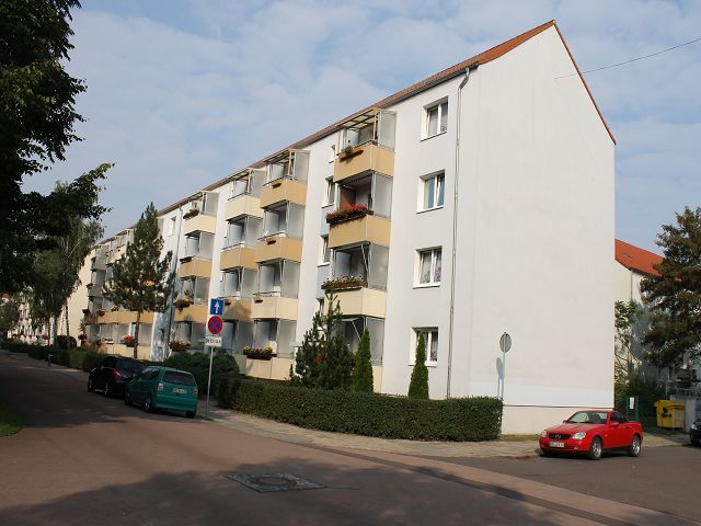 Wohnung zur Miete 290 € 2 Zimmer 46 m²<br/>Wohnfläche 3.<br/>Geschoss 01.02.2025<br/>Verfügbarkeit Ernst-Barlach-Straße 12 Bernburg Bernburg (Saale), Stadt 06406