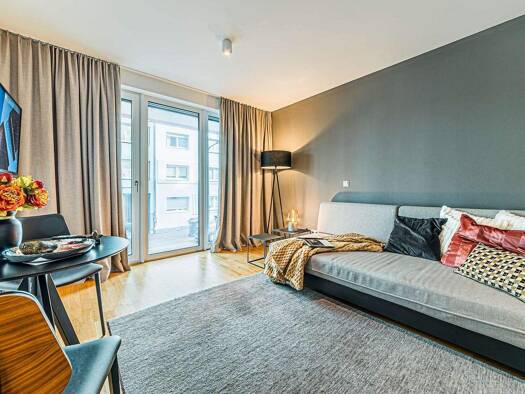 Wohnung zur Miete 1.895 € 2 Zimmer 46 m² Gallus Frankfurt am Main 60327