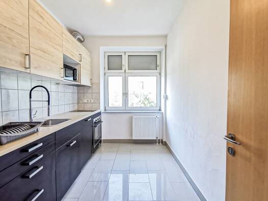 Wohnung zur Miete 603 € 3 Zimmer 80 m² 1. Geschoss frei ab sofort Wiener Neustadt 2700